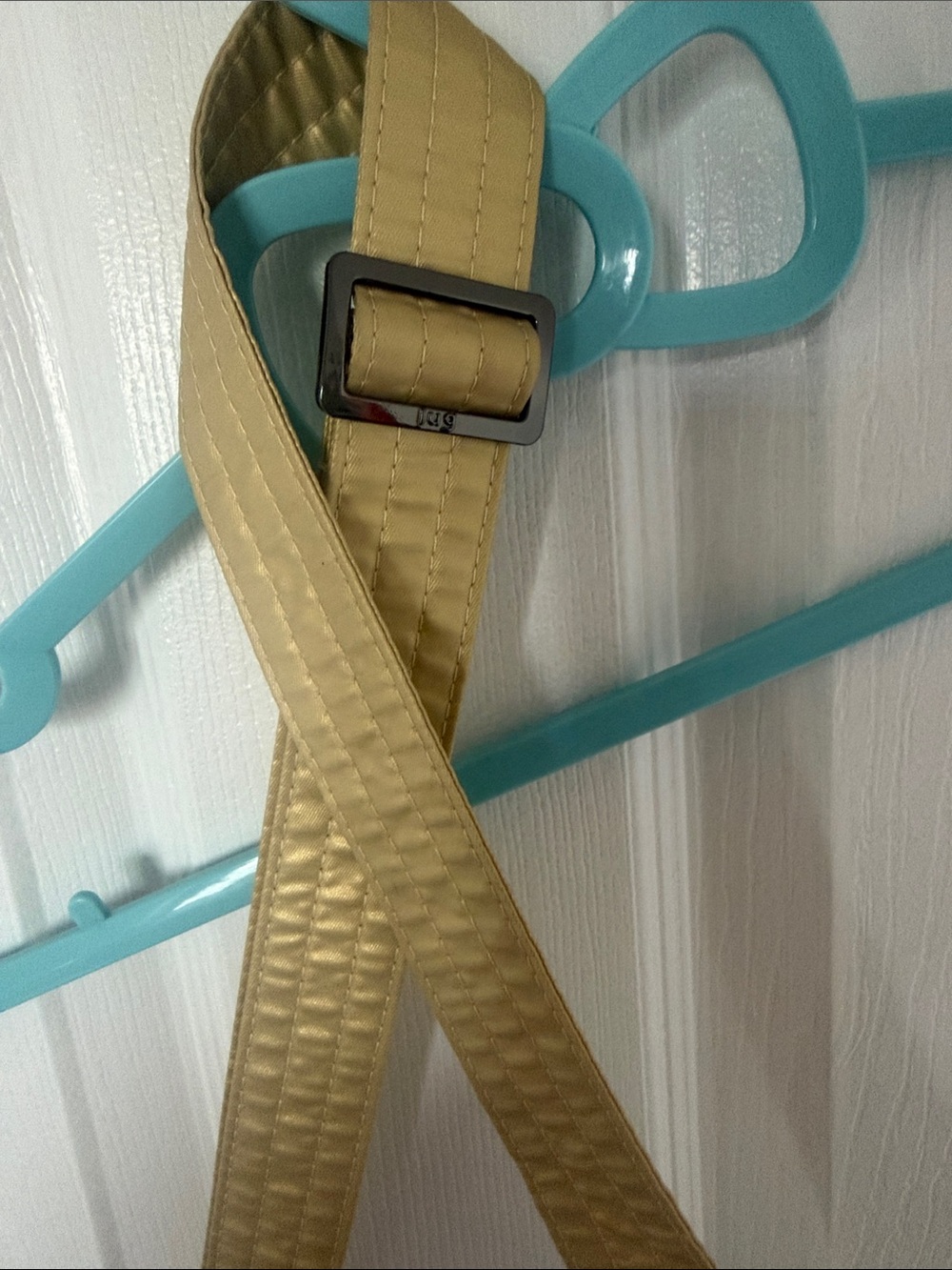 Lug Dash Classic Crossbody NWOT - Picture 5 of 8
